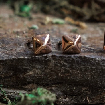 Pyramid Studs Tiny