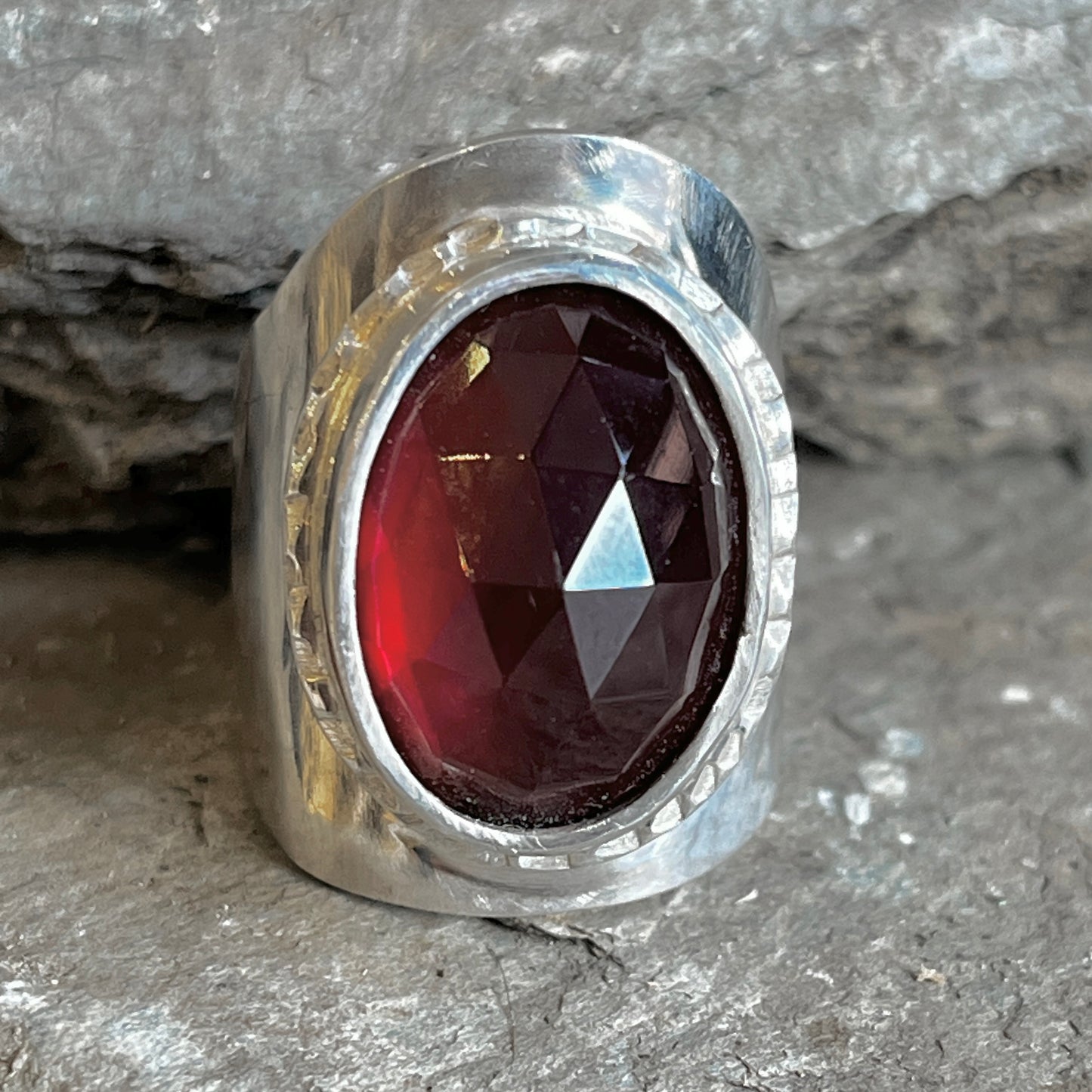 Rosecut Garnet Saddle Ring