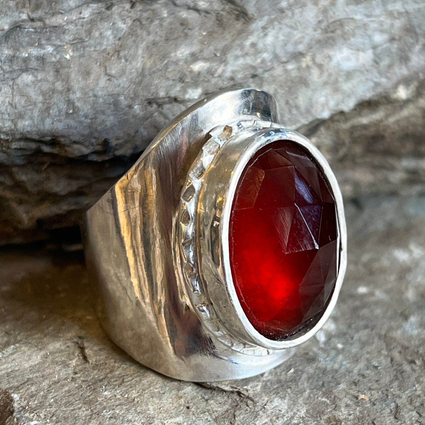 Rosecut Garnet Saddle Ring