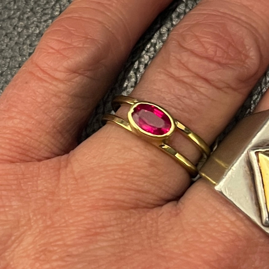 Balanced - Solid 18K with Oval Ruby