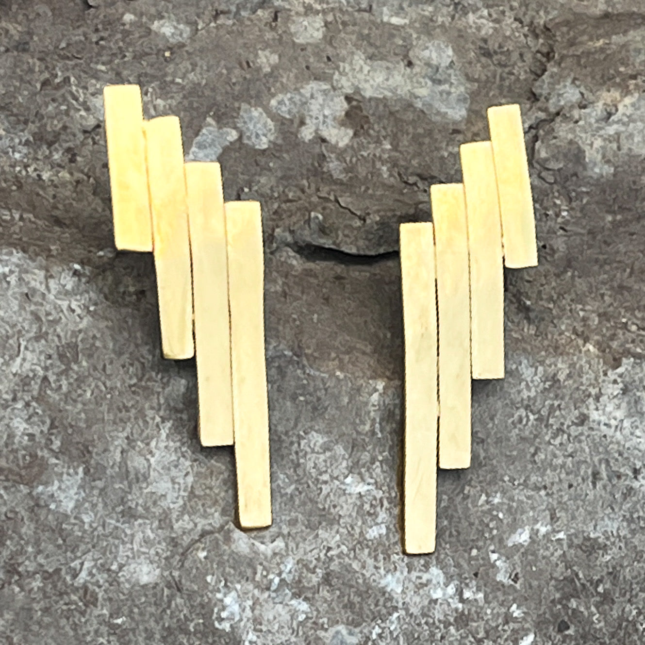 Crysler Small Stud Earring Solid Gold