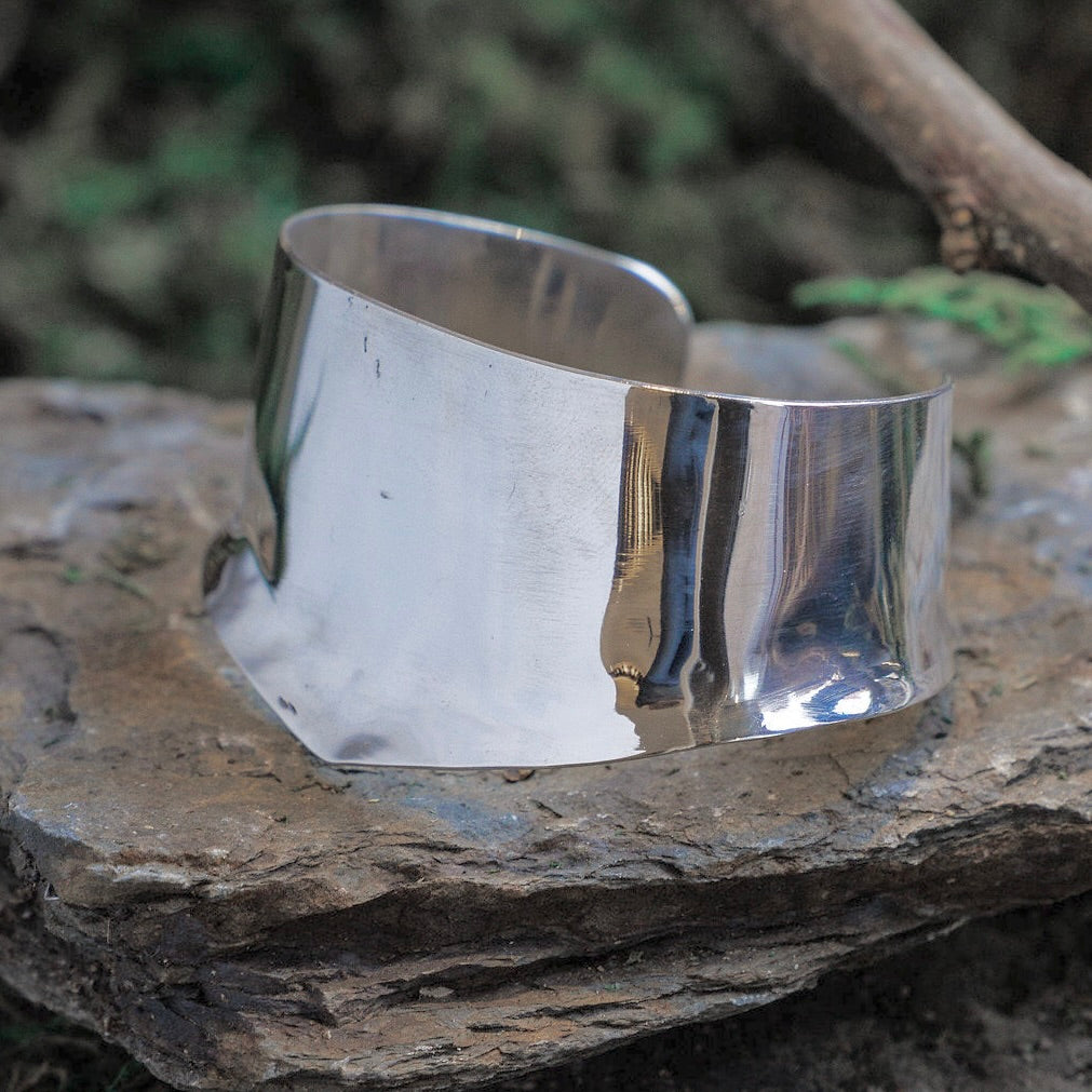 Pointed Cuff