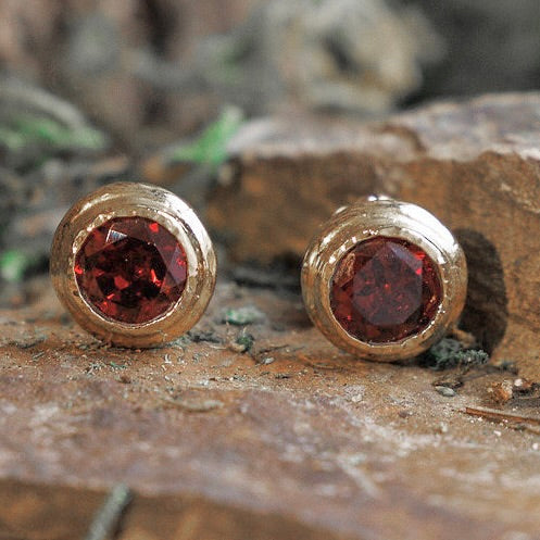 8mm Headlight Gemstone Studs