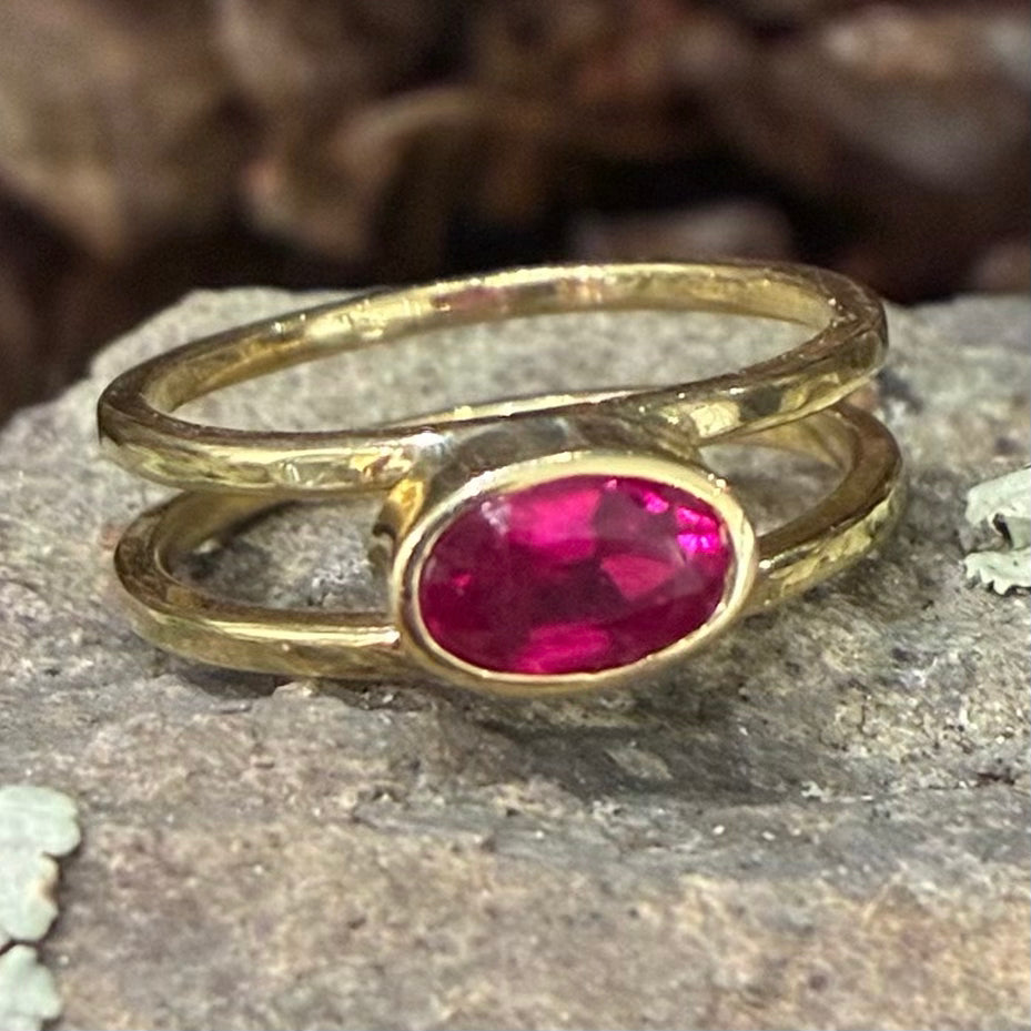 Balanced - Solid 18K with Oval Ruby